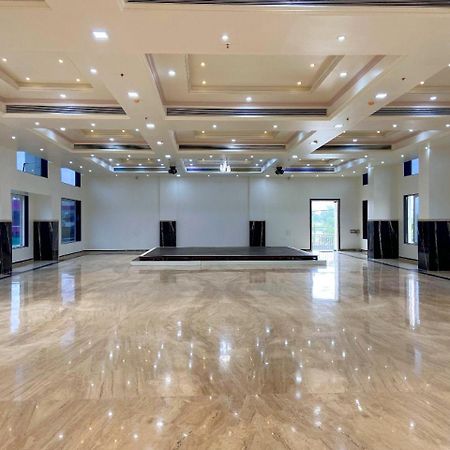 Vedika Garden Ξενοδοχείο Lonavala Εξωτερικό φωτογραφία