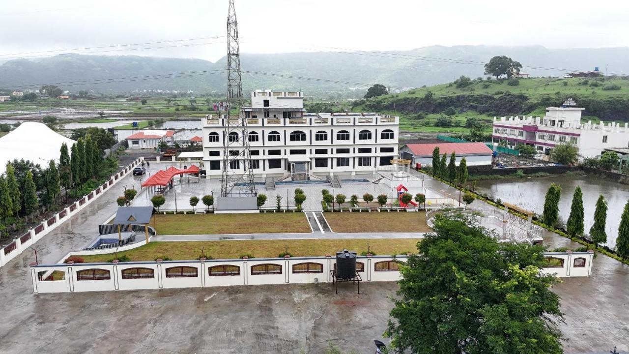 Vedika Garden Ξενοδοχείο Lonavala Εξωτερικό φωτογραφία