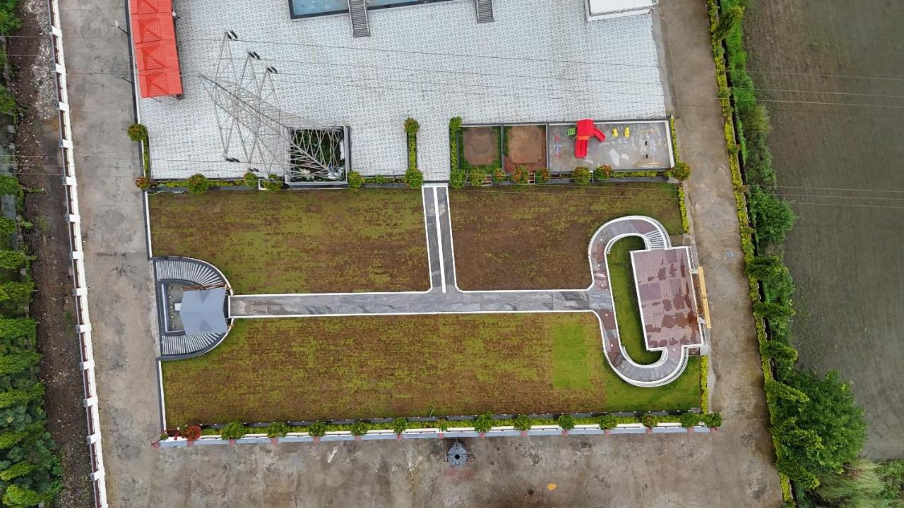Vedika Garden Ξενοδοχείο Lonavala Εξωτερικό φωτογραφία