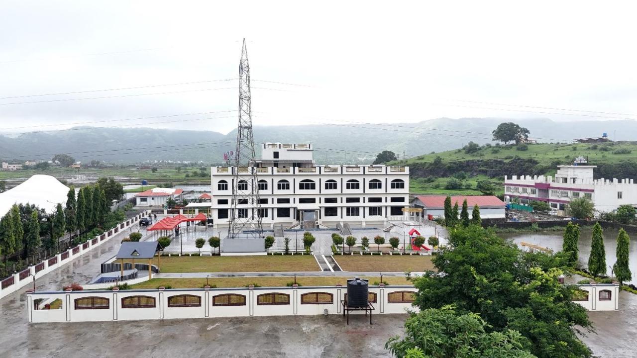 Vedika Garden Ξενοδοχείο Lonavala Εξωτερικό φωτογραφία